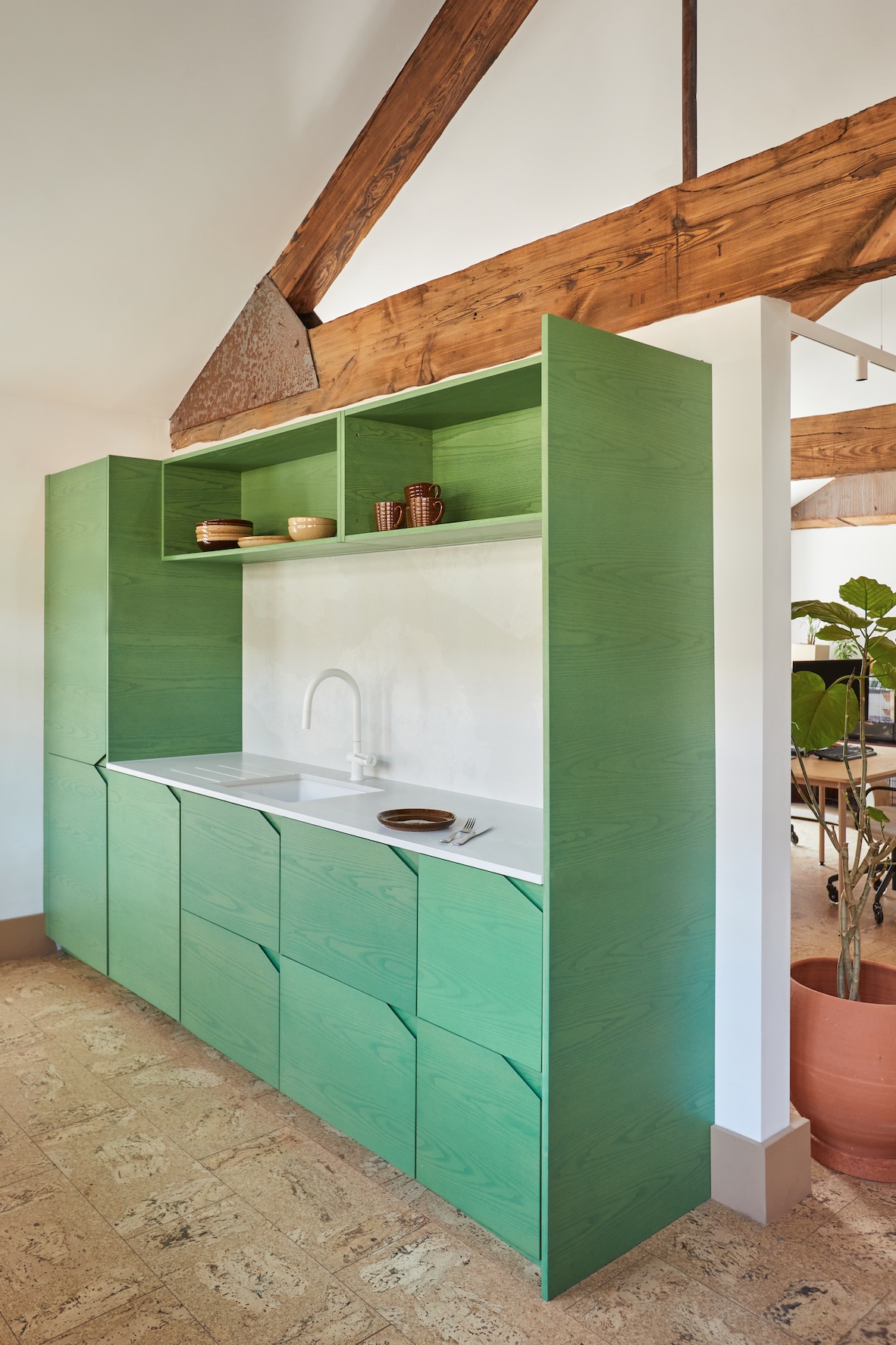 Studio Rhonda Omlet Oxfordshire interior green kitchen