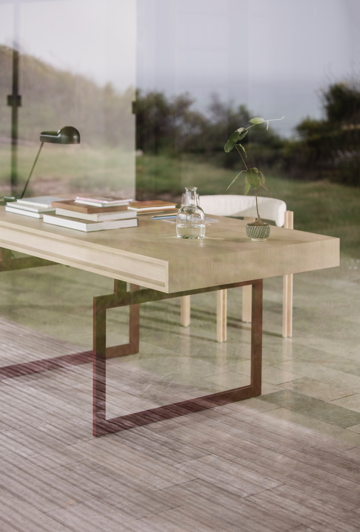 Karakter office desk
